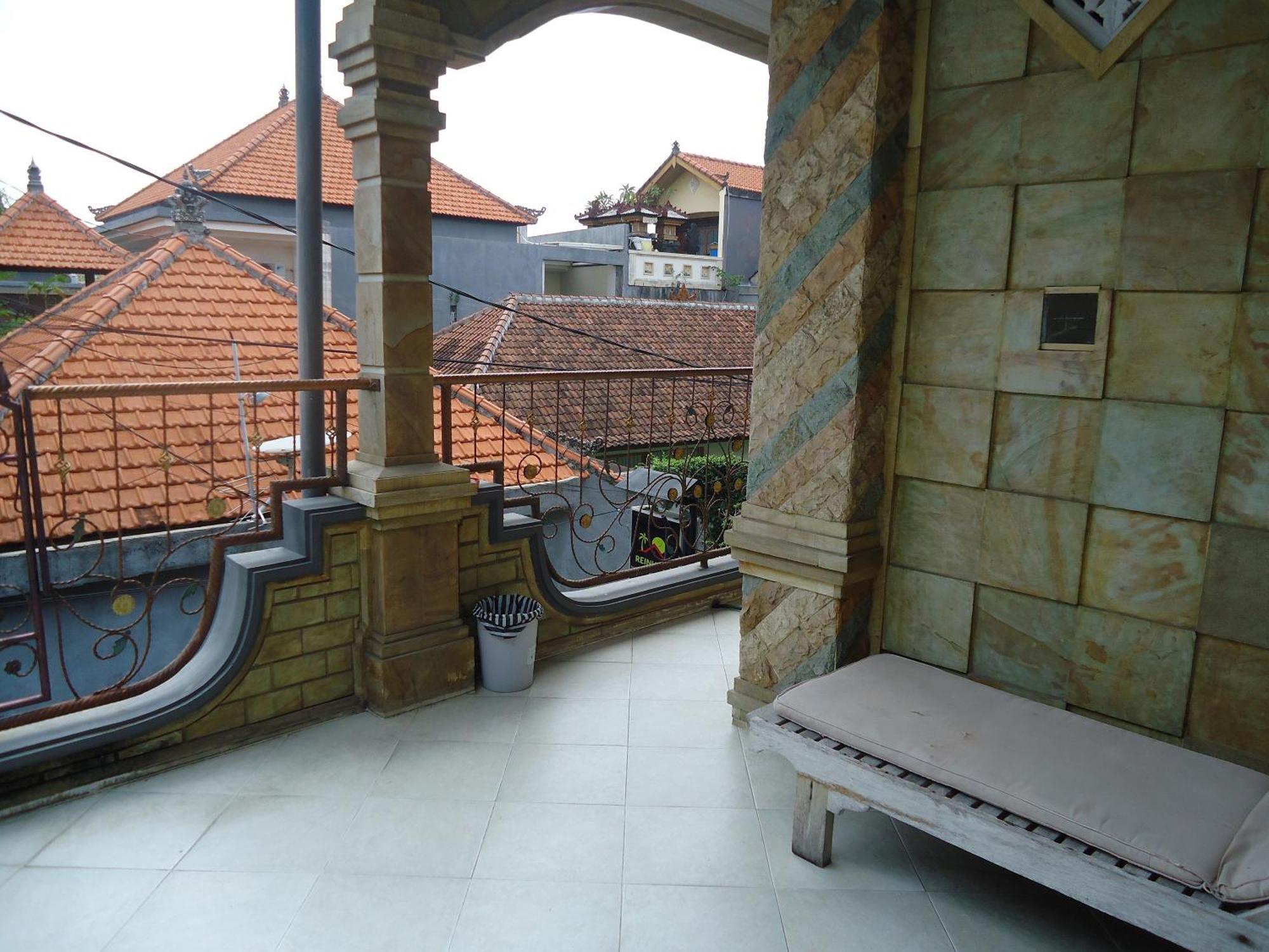 The Reinhold Guesthouse Bali เกอโรโบกัน ภายนอก รูปภาพ