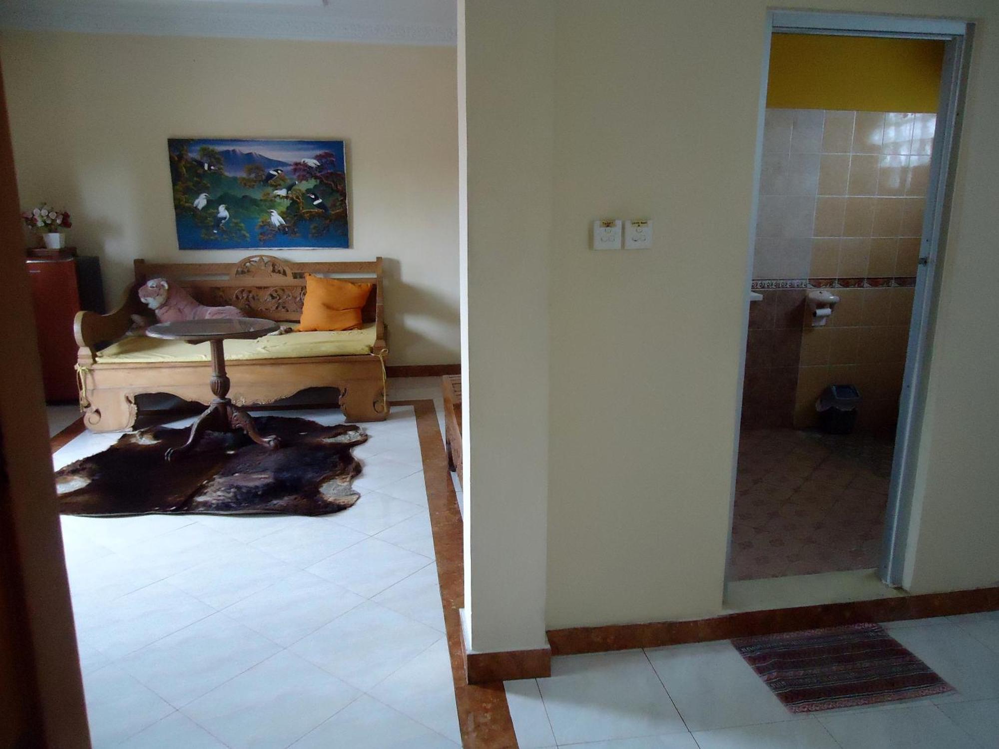 The Reinhold Guesthouse Bali เกอโรโบกัน ภายนอก รูปภาพ