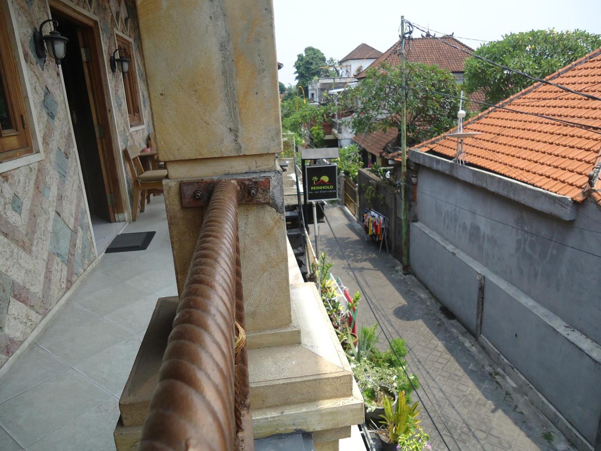 The Reinhold Guesthouse Bali เกอโรโบกัน ภายนอก รูปภาพ