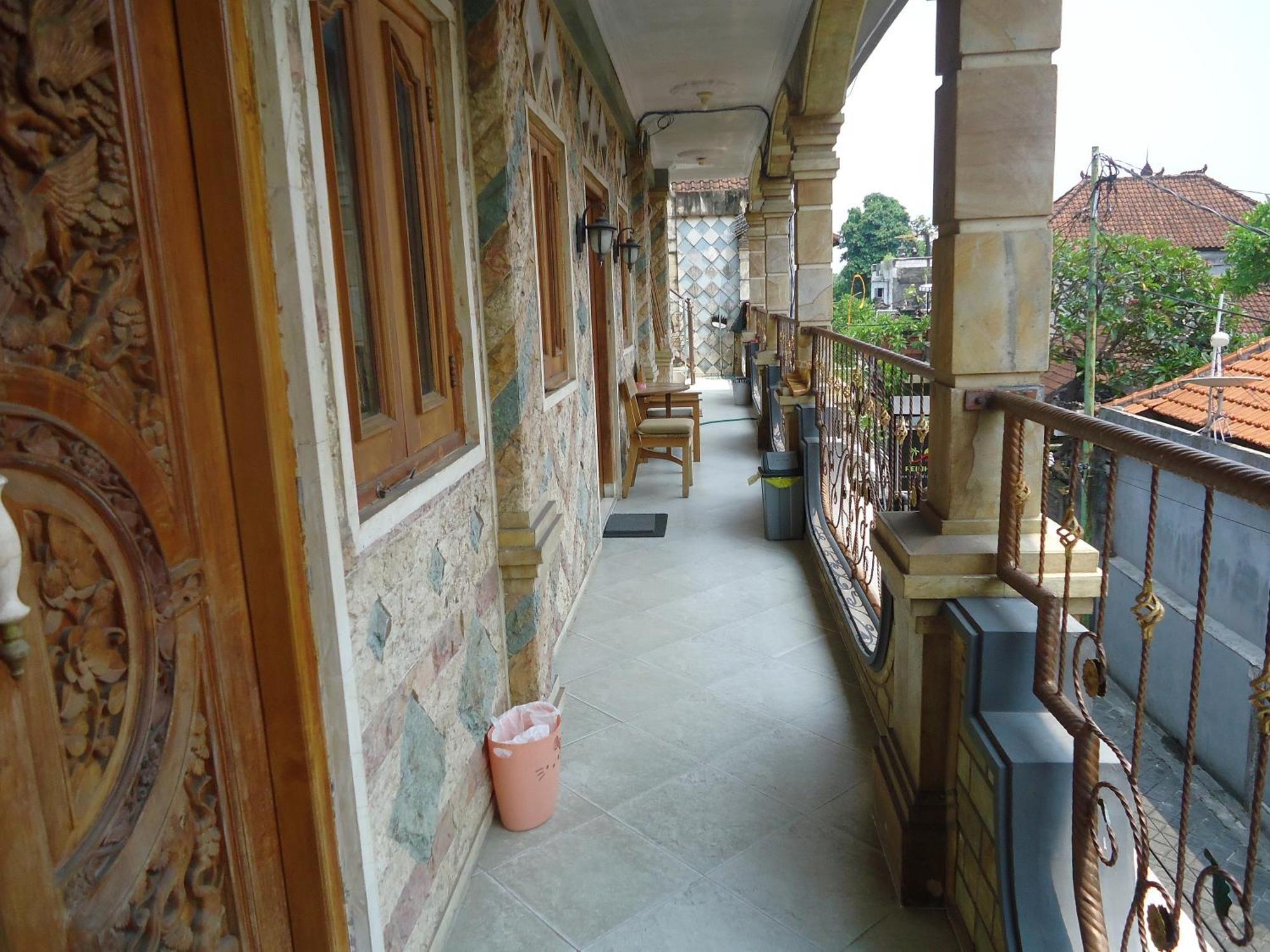 The Reinhold Guesthouse Bali เกอโรโบกัน ภายนอก รูปภาพ