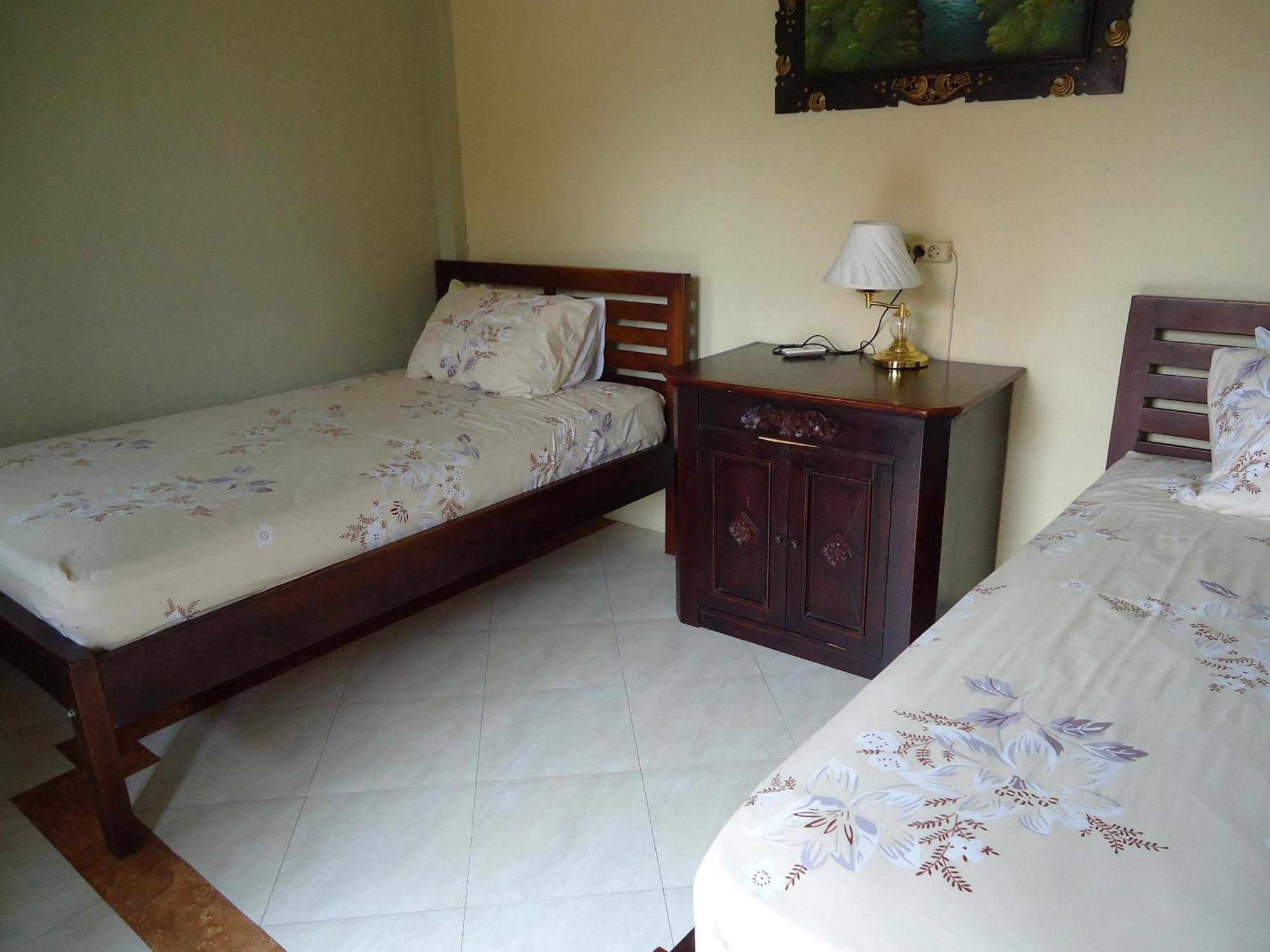 The Reinhold Guesthouse Bali เกอโรโบกัน ภายนอก รูปภาพ